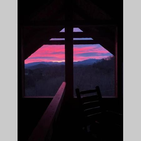 View! Private! Hot Tub,Pool Table,Fireplace,Relax! Sevierville Buitenkant foto
