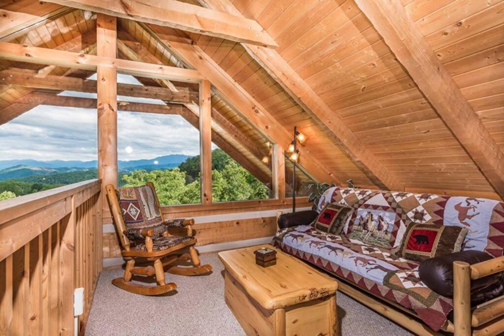 View! Private! Hot Tub,Pool Table,Fireplace,Relax! Sevierville Buitenkant foto