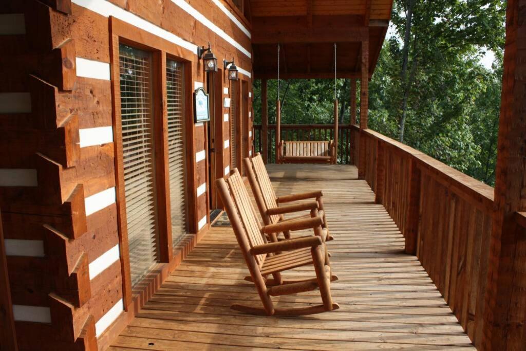 View! Private! Hot Tub,Pool Table,Fireplace,Relax! Sevierville Buitenkant foto