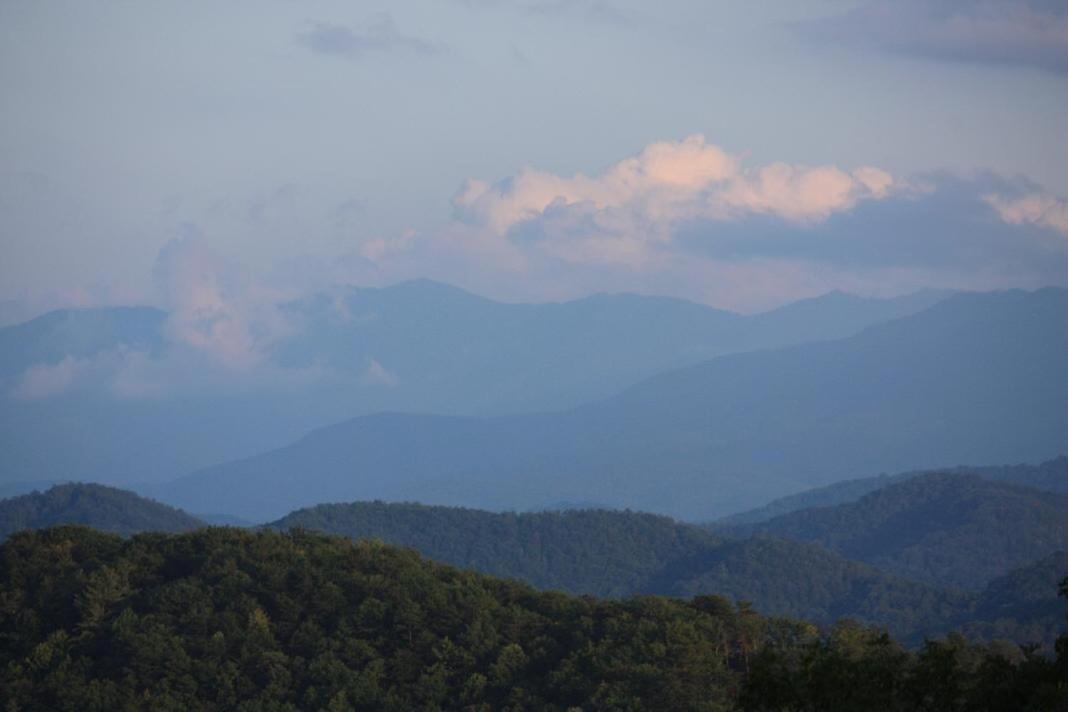 View! Private! Hot Tub,Pool Table,Fireplace,Relax! Sevierville Buitenkant foto